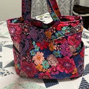 Vera Bradley tote bag
